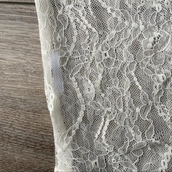 Guess Lace Button Down Stretch  Blouse Shirt - Picture 12 of 13